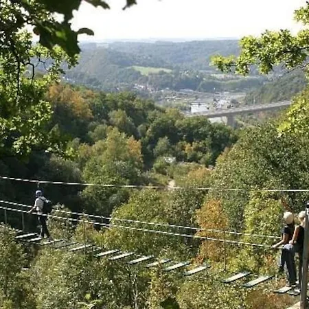 Au Jardin D'eden Hastiere-par-dela