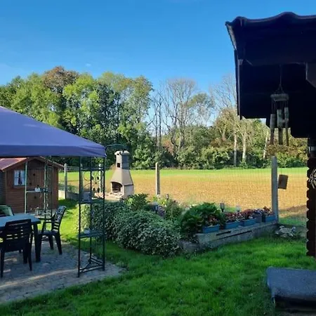 Au Jardin D'eden Hastiere-par-dela